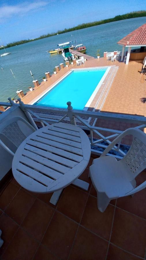 Fisherman'S Inn Hotel Florence Hall Экстерьер фото