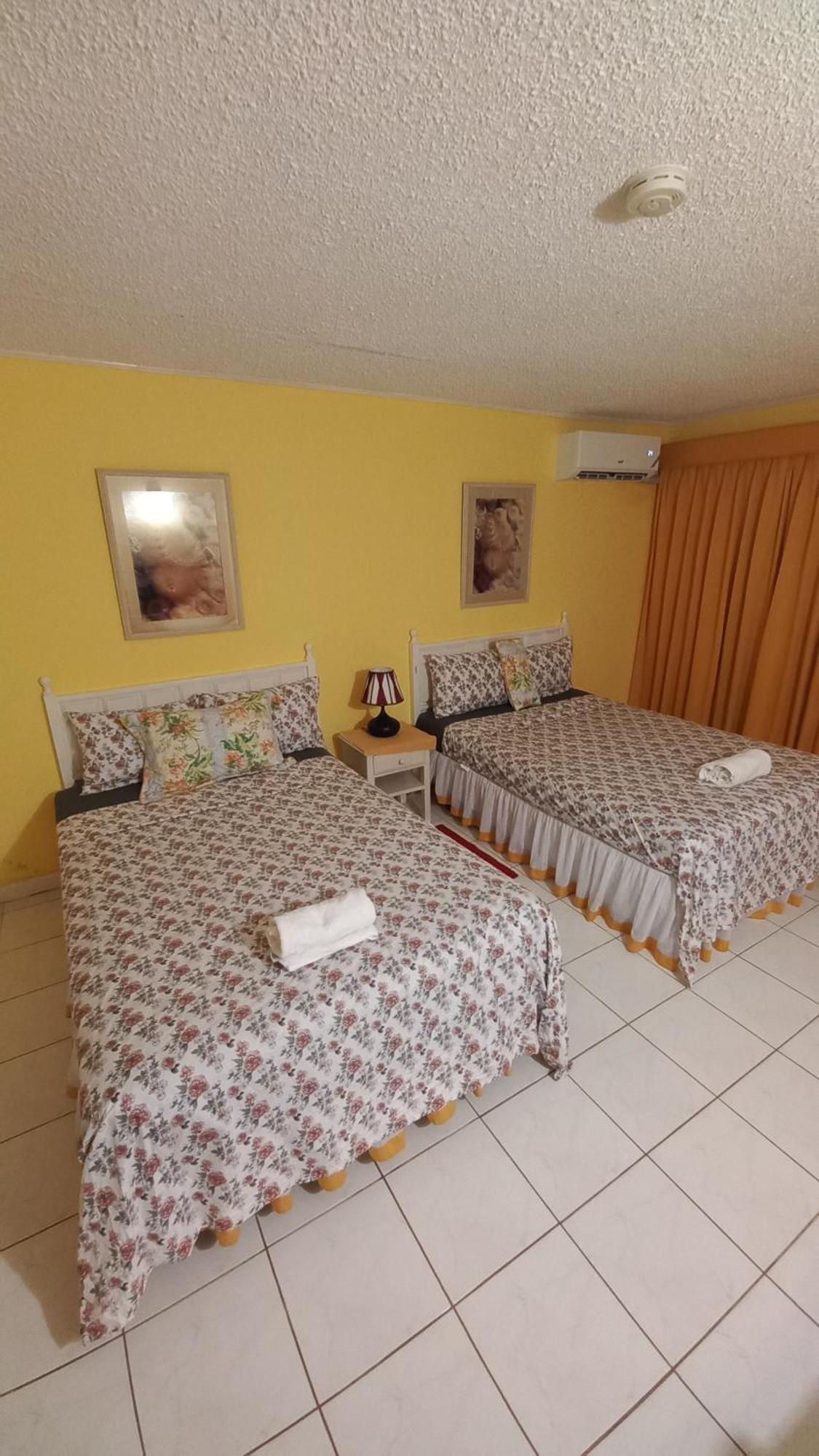 Fisherman'S Inn Hotel Florence Hall Экстерьер фото